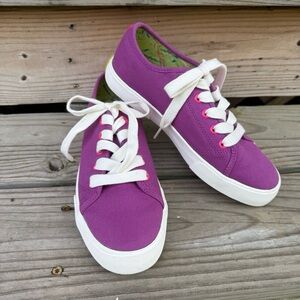 Vionic Canvas Sneaker Oasis Wild Berry Purple Pink Rubber Outsole Lace Up  7